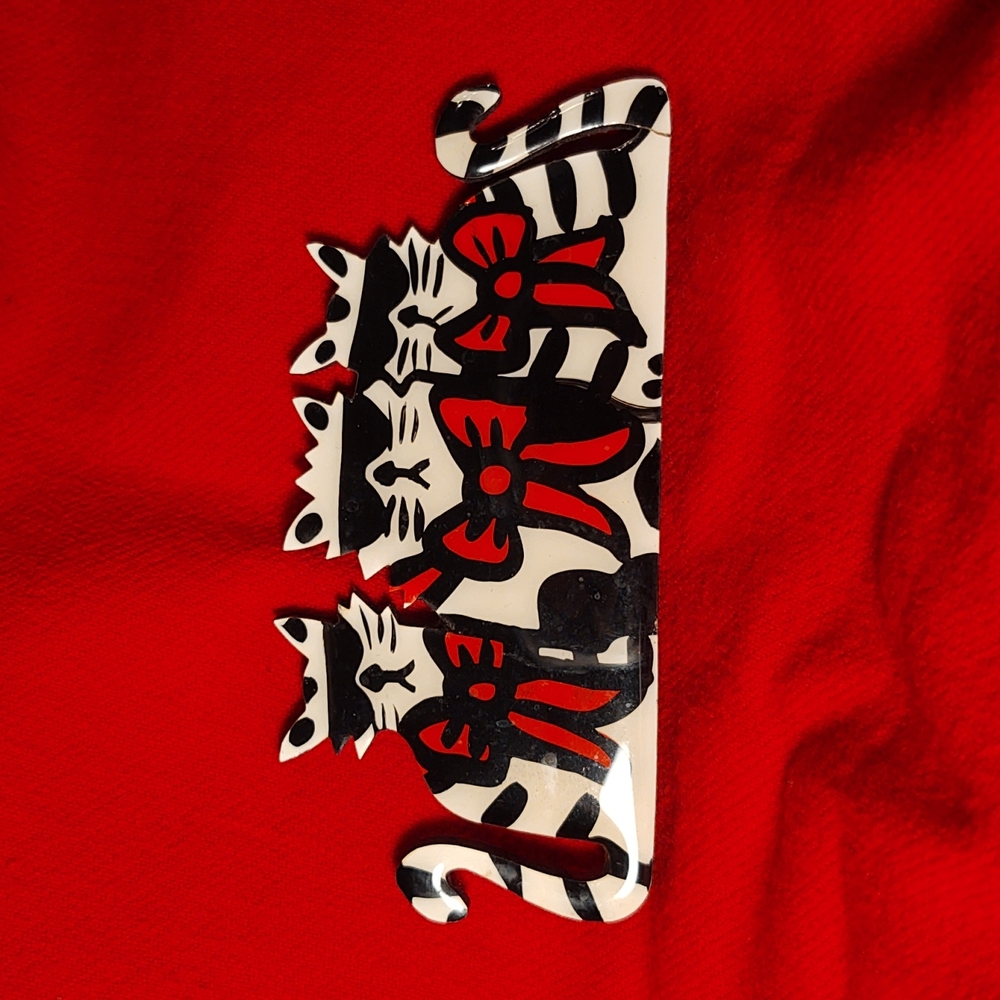 Women's Cat Pin